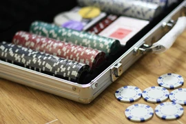 Đánh bạc với Poker
