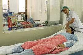 Ngành y tế lúng túng trước nguy cơ dịch chồng dịch