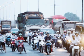 Bộ trưởng Đinh La Thăng giải trình về xử phạt hành chính 