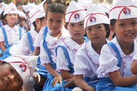 Cán bộ, đảng viên sinh con thứ 3 tăng