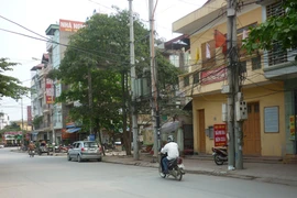 Đã kéo lại dây cáp vắt ngang đường