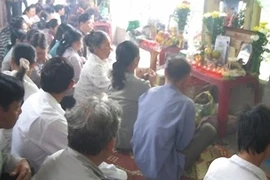 Tìm mộ bằng phương pháp ngoại cảm: Thầy thật ít, rởm nhiều 