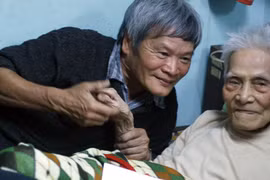 Say sưa ảnh, ngu ngơ đời 