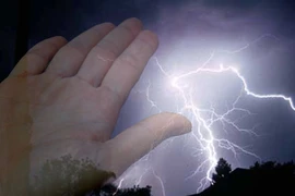 Sự kỳ bí của bàn tay người chết vì sét đánh