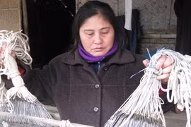 Người đàn bà “câu xác” trên sông Lam 