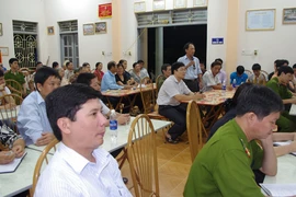 Ngã ở đâu đứng lên ở đó 