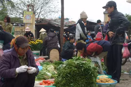 Thực phẩm sau tết - giá trên trời 