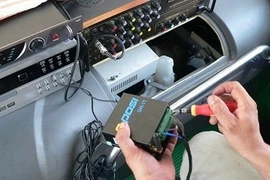 Lắp đặt “hộp đen” trước giờ G