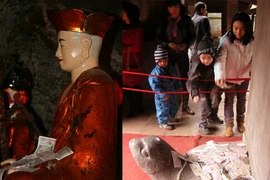 Đút lót thánh thần