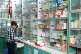 Kê đơn thuốc vô tội vạ: Khó hiểu ngay trong quy định