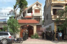 “Trận đánh” 30 giây lúc nửa đêm 