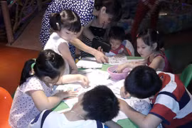 Đến hẹn, lại “nhồi” 