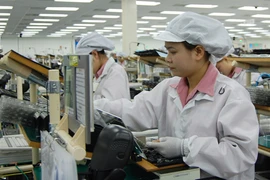 Lao động nữ được nghỉ thai sản 6 tháng 