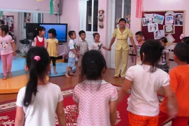 Bỏ mẫu giáo đi học chữ: Đáng lo ngại 