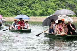 Hướng dẫn viên du lịch - đối mặt với cạm bẫy 