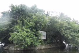 Dự án xây dựng trên đảo hồ Trúc Bạch: Tranh cãi đến bao giờ?