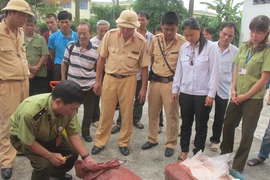 Kinh hãi nầm ngâm phoóc môn 