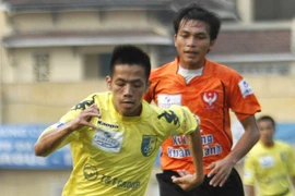 HN T&T vững ngôi đầu 