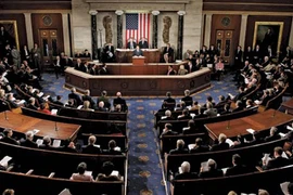 “Buôn”… chính sách