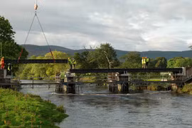 Cầu “tái chế” dài nhất thế giới