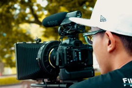 Đạo diễn Triệu Quang Huy muốn thay đổi “chiếc áo” giải trí Việt Nam