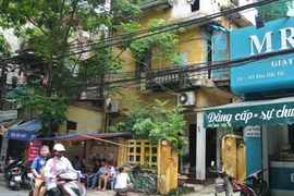 Biệt thự Hà Nội: Bán để... giữ 