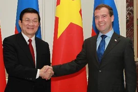 Hội kiến Thủ tướng Nga D. Medvedev