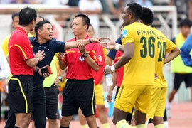 Thầy thoát án, trò dính phạt nặng 