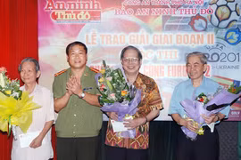 Trao giải “Cuồng nhiệt cùng EURO 2012”