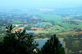 Chinh phục “nóc nhà” Hà Nội 