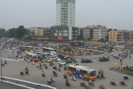 Chống ùn tắc giao thông: Đồng bộ nhưng phải kiên trì 