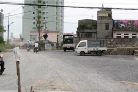 Dân khốn khổ vì dự án ì ạch