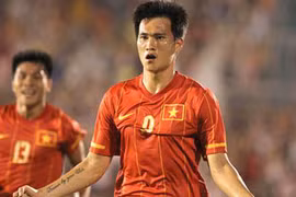 Bản quyền AFF Cup 2012 quá đắt: Chỉ thiệt người hâm mộ 