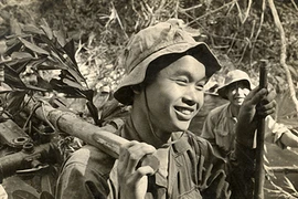 Người khai sinh chiếc gậy Trường Sơn 