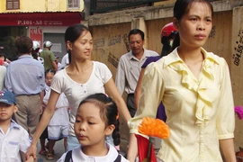 Tiền trường “xé” nhỏ vẫn to 