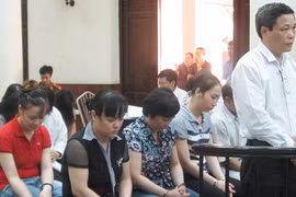 Khi cán bộ ngân hàng tha hóa 