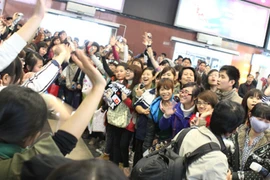 Phát cuồng vì “thần tượng” 