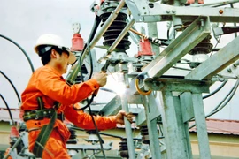 Điện tăng giá vì gánh lỗ 