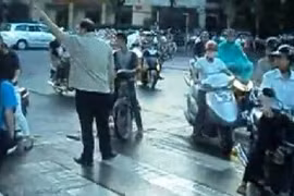 Tây cũng phải bó tay