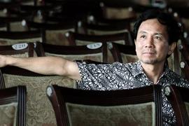 Thong dong dưới “bầu trời không mái che”