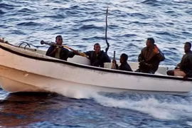 Bó tay với cướp biển Somalia?