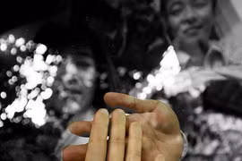 Áo cưới không còn trắng 