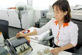 Thị trường vàng, USD: “Tâm lý bầy đàn” bị đẩy lui