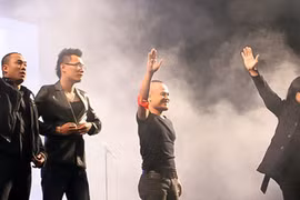 “Bức Tường” làm video xuyên Việt