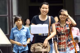 Nghi vấn lộ đề thi môn Toán trên Facebook