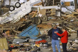 Lốc xoáy tại Mỹ, 12 người chết