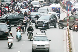 Đề xuất cấm ô tô cá nhân vào trung tâm 