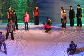 Đạo diễn Hoàng Quỳnh Mai: Thân phận hạt cát