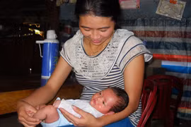 Phát hiện một cháu bé bị bỏ rơi