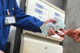 4 doanh nghiệp xăng dầu đề nghị tăng giá